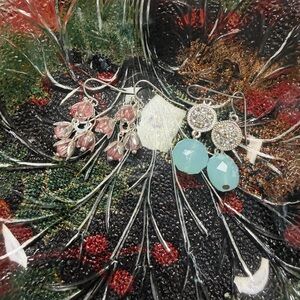 Bundle of 2 Earrings